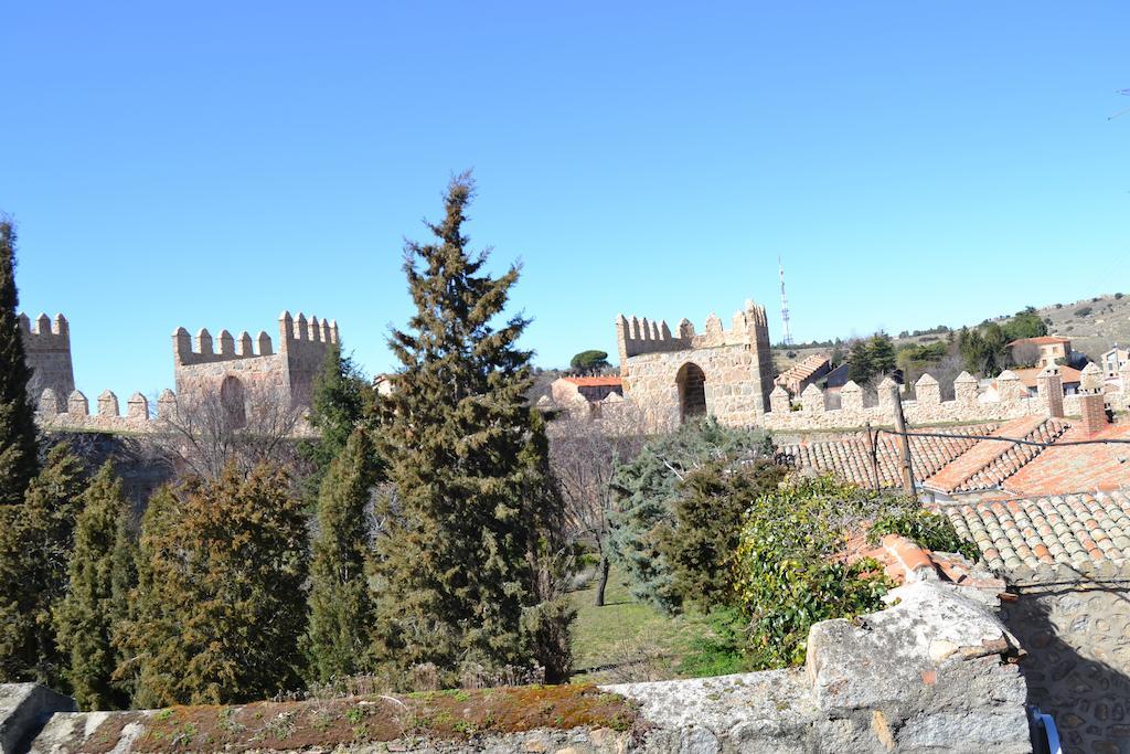 Vut Los Telares Muralla Ávila 部屋 写真